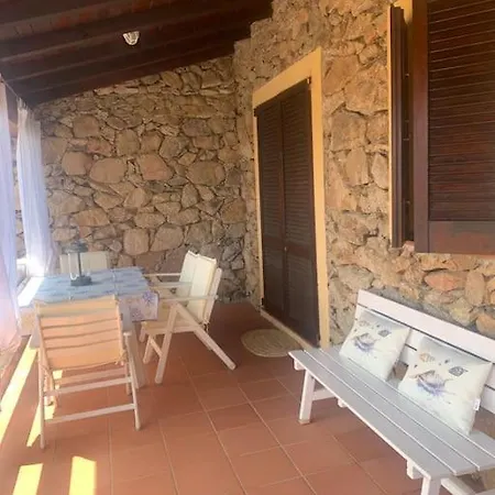 Baia Caddinas Casa Con Vista Mare Сasa de vacaciones