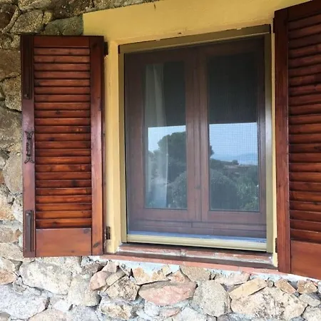 Baia Caddinas Casa Con Vista Mare Golfo Aranci